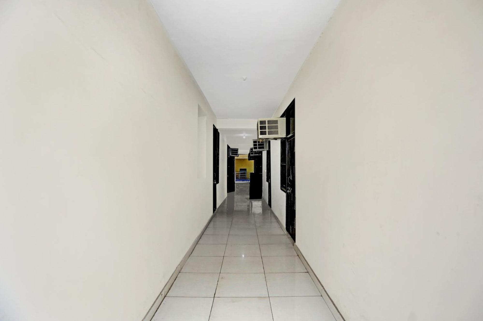 Hotel O Vrinda Residency Noida Exteriér fotografie